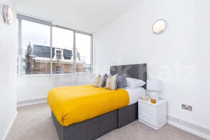 Spacious Live/work warehouse conversion in the trendy Dalston Ability Plaza - Kingsland Road, Dalston